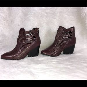 Size 8 Circus by Sam Edelman Booties